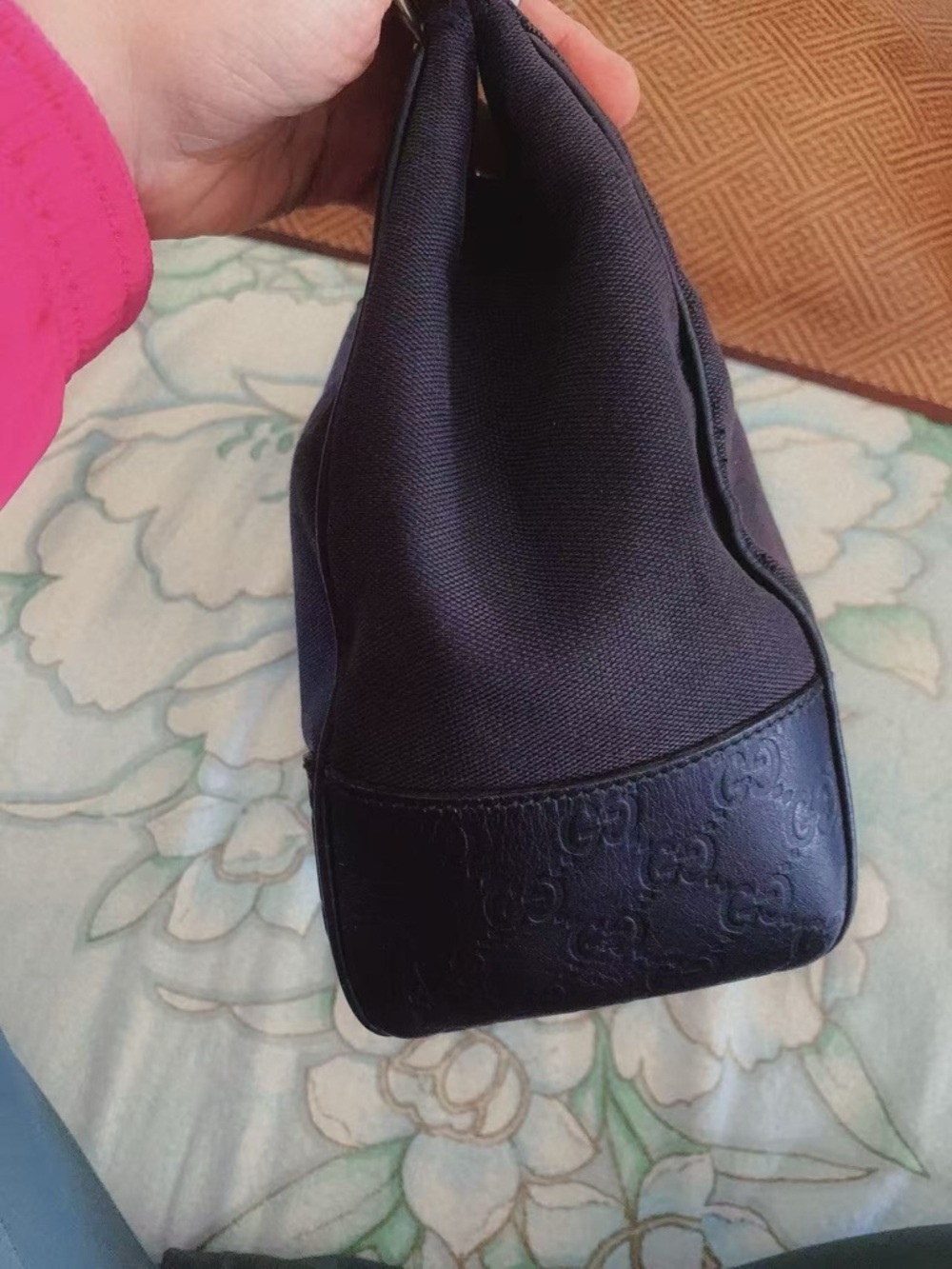 Gucci GG-Signature Trimmed Colbert Hobo bag in black‎ - Picture 13 of 16